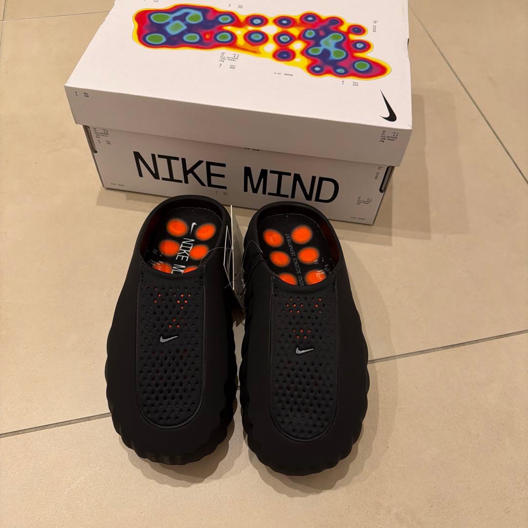 Nike Mind ブラックサンダル
