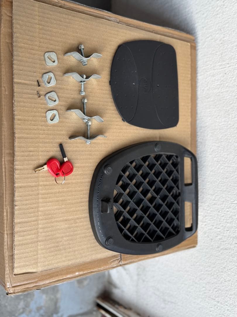 GIVI リアボックス　43L