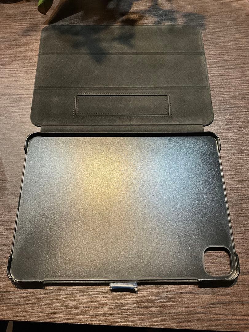 iPadPro第四世代256G本体 WiFiモデル新品ガラスフィルム、箱付き！！