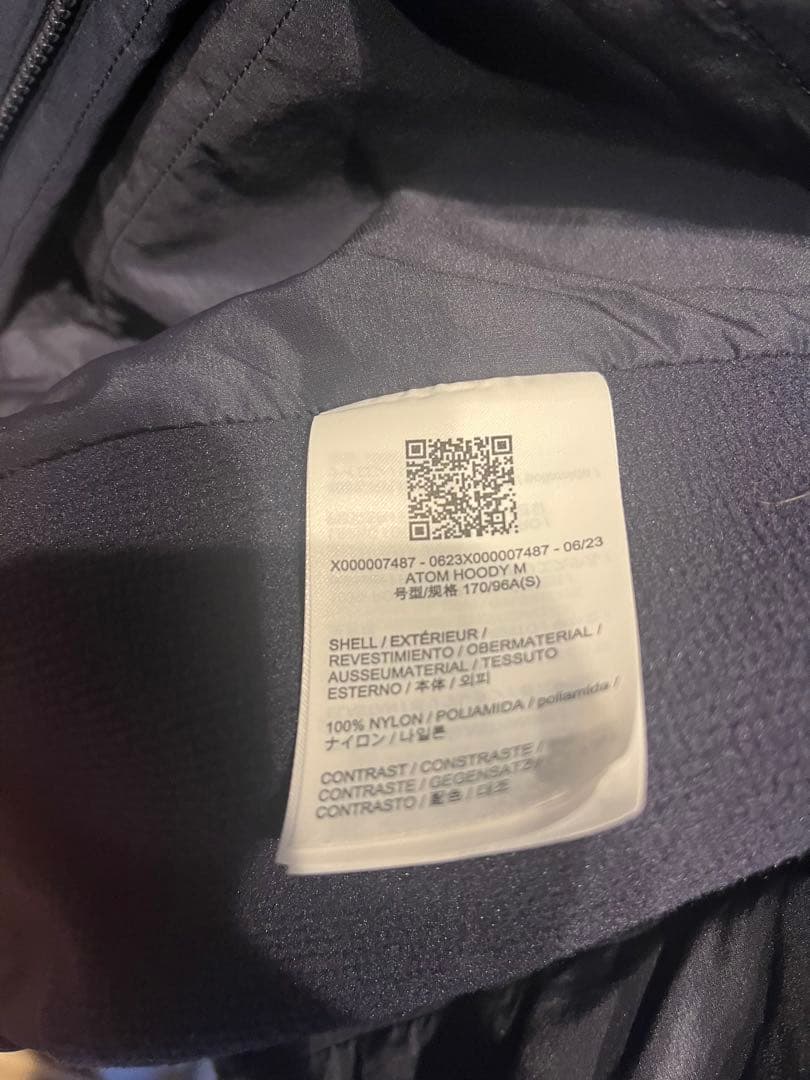 【値下げ不可】ARC'TERYX atom hoody・S・ネイビー・タグ有