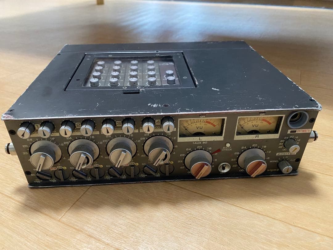 4chオーディオミキサー（sigma EFP-402L）