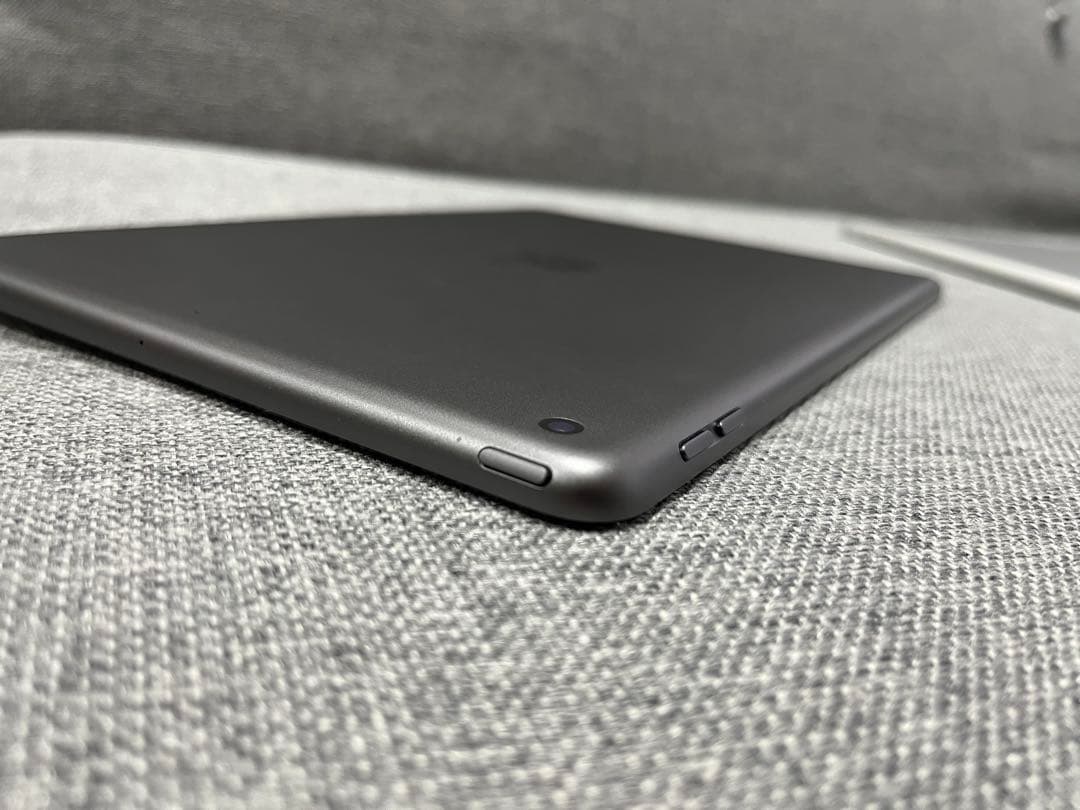 Apple iPad 第9世代 Wi‑Fiモデル 64GB スペースグレー本体