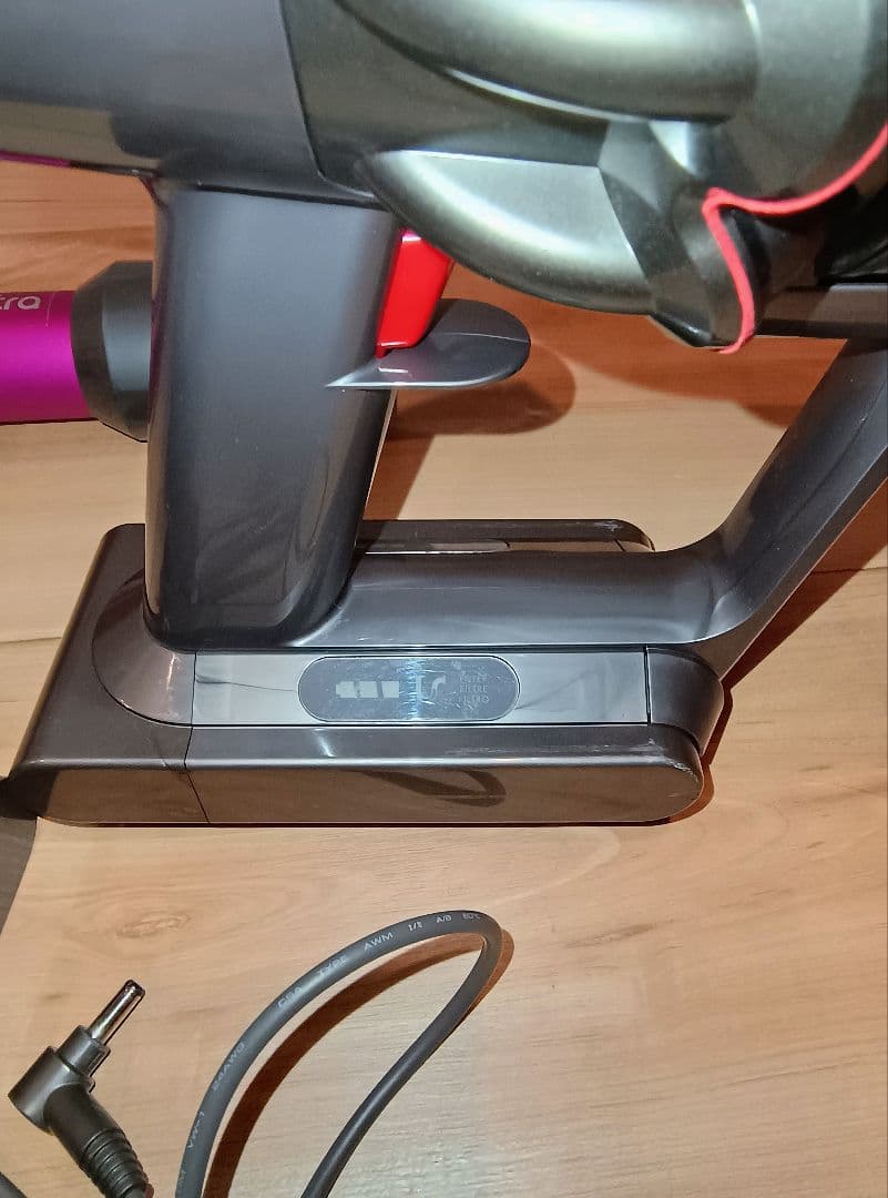 動作品ダイソンDyson V10absolute extra SV12付属品多数