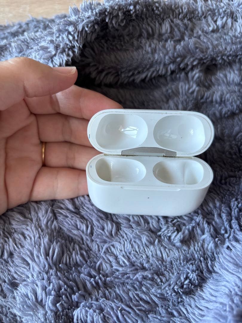 【AirPods】 Pro 第一世代　本体とイヤホン