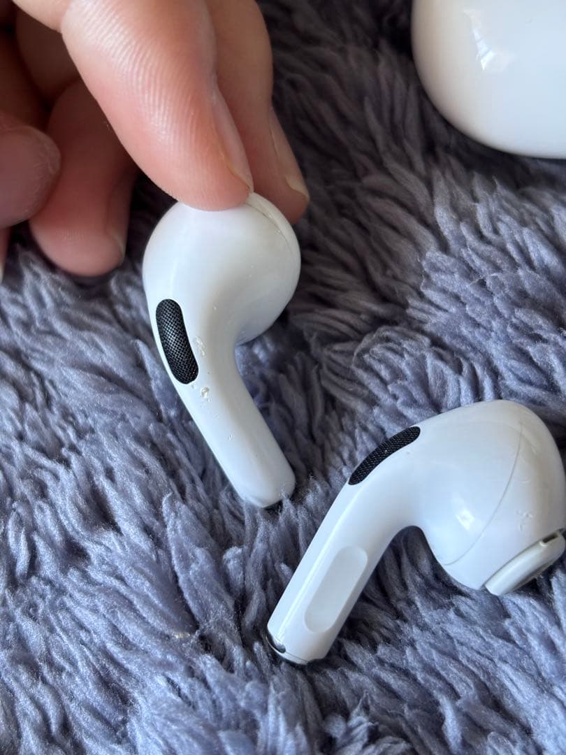 【AirPods】 Pro 第一世代　本体とイヤホン