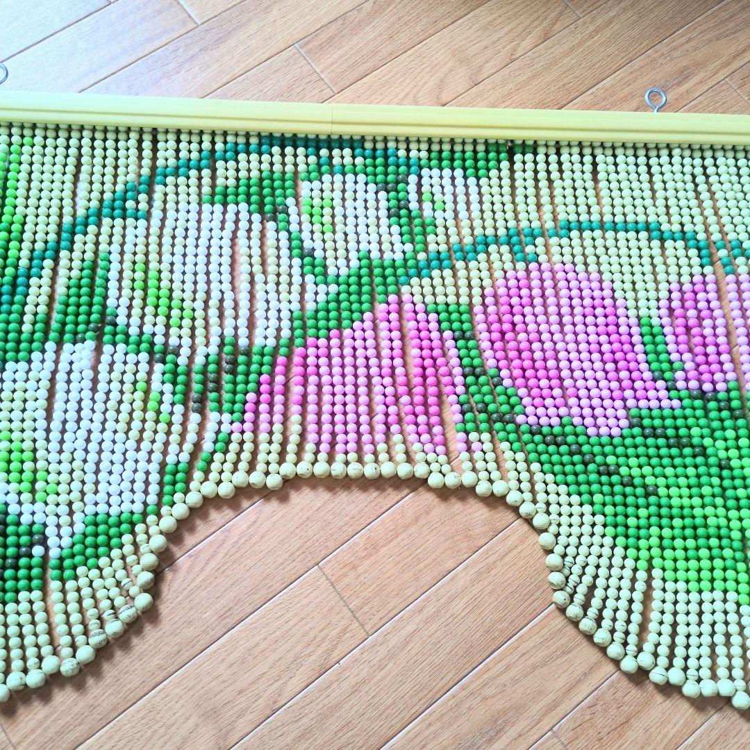 昭和レトロ 珠のれん 珠暖簾 花柄 のれん ハンドメイド レトロポップ 玉のれん