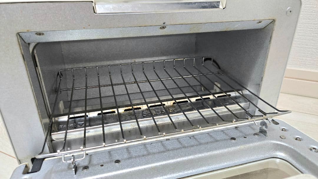 バルミューダのスチーマートースターK01E-WS