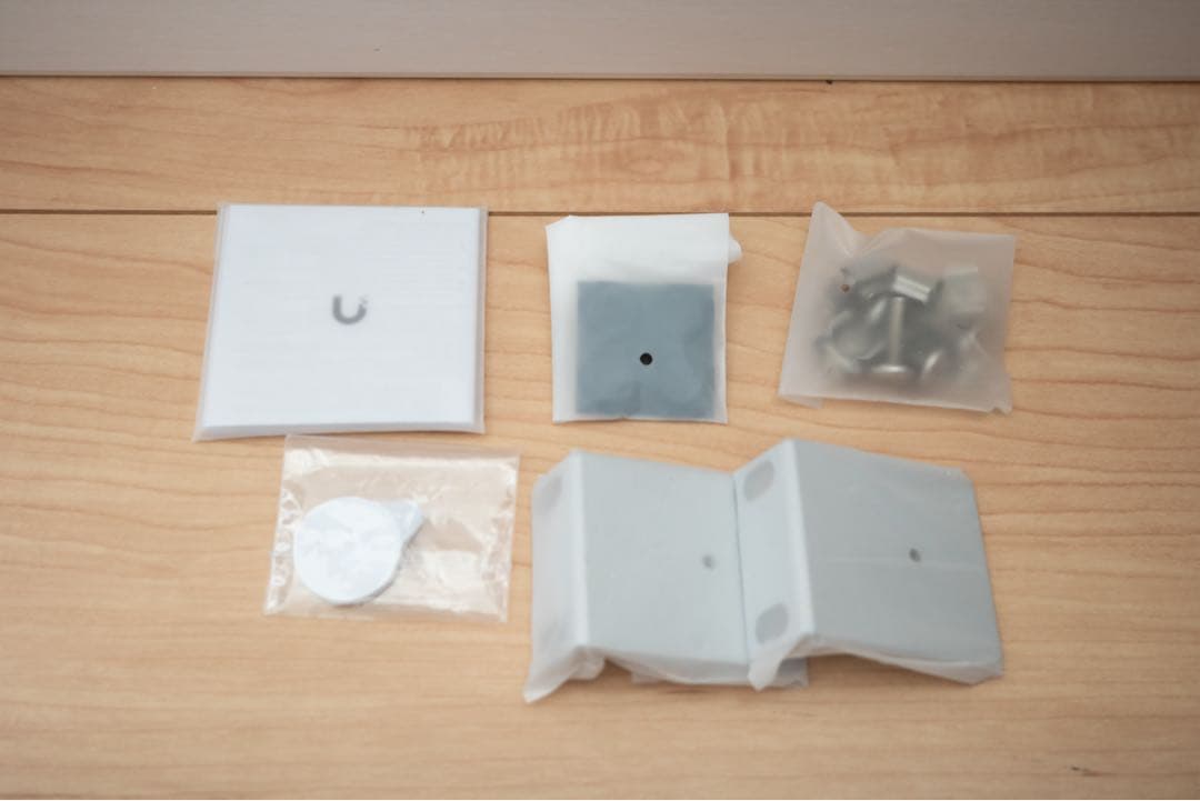 UniFi Pro Max 16 PoE & ラックマウント