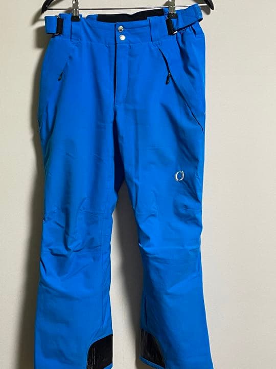 【最終値下げしました】⭐︎オンヨネ　スキーウェア上下セット（Mサイズ）⭐︎