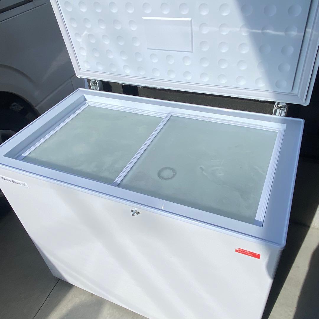 2023年購入 WHITE BEAR 冷凍ストッカー 250L 鍵アリ 100V