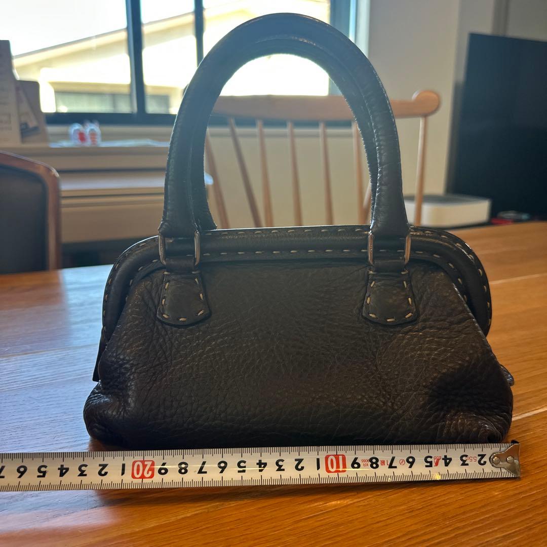 FENDI レザー ハンドバッグ ステッチデザイン