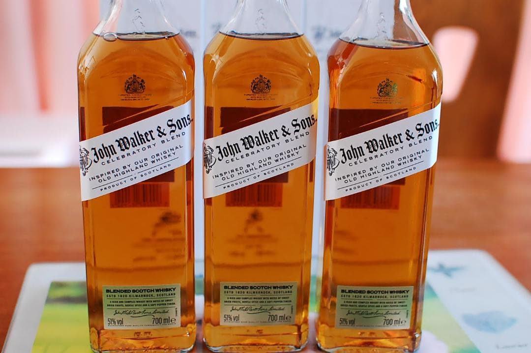 ジョン ウォーカー&サンズ セレブラトリー ブレンド ウイスキー　3本