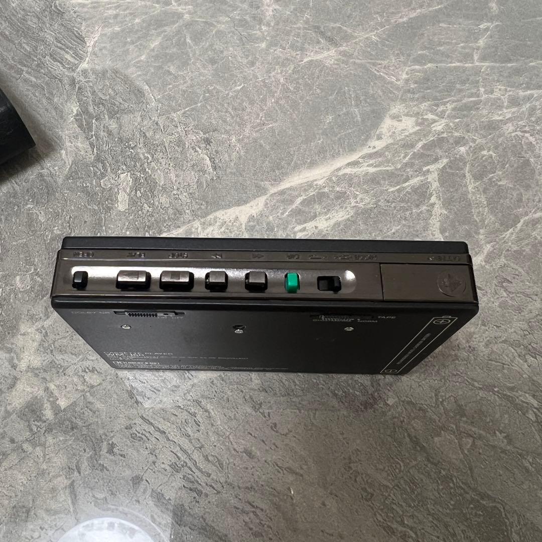 SONY カセットウォークマン WALKMAN WM-150 外観カバー付き