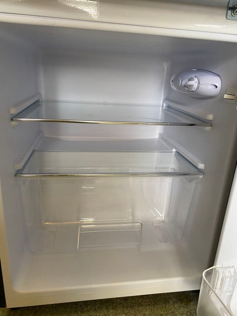 美品 2024年製 レトロな冷蔵冷凍庫 81L