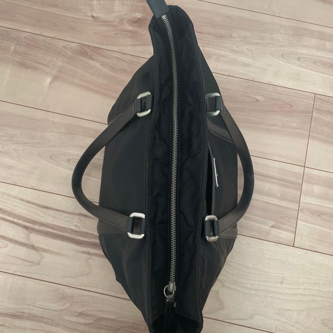 PRADA ブラック ビジネスバッグ