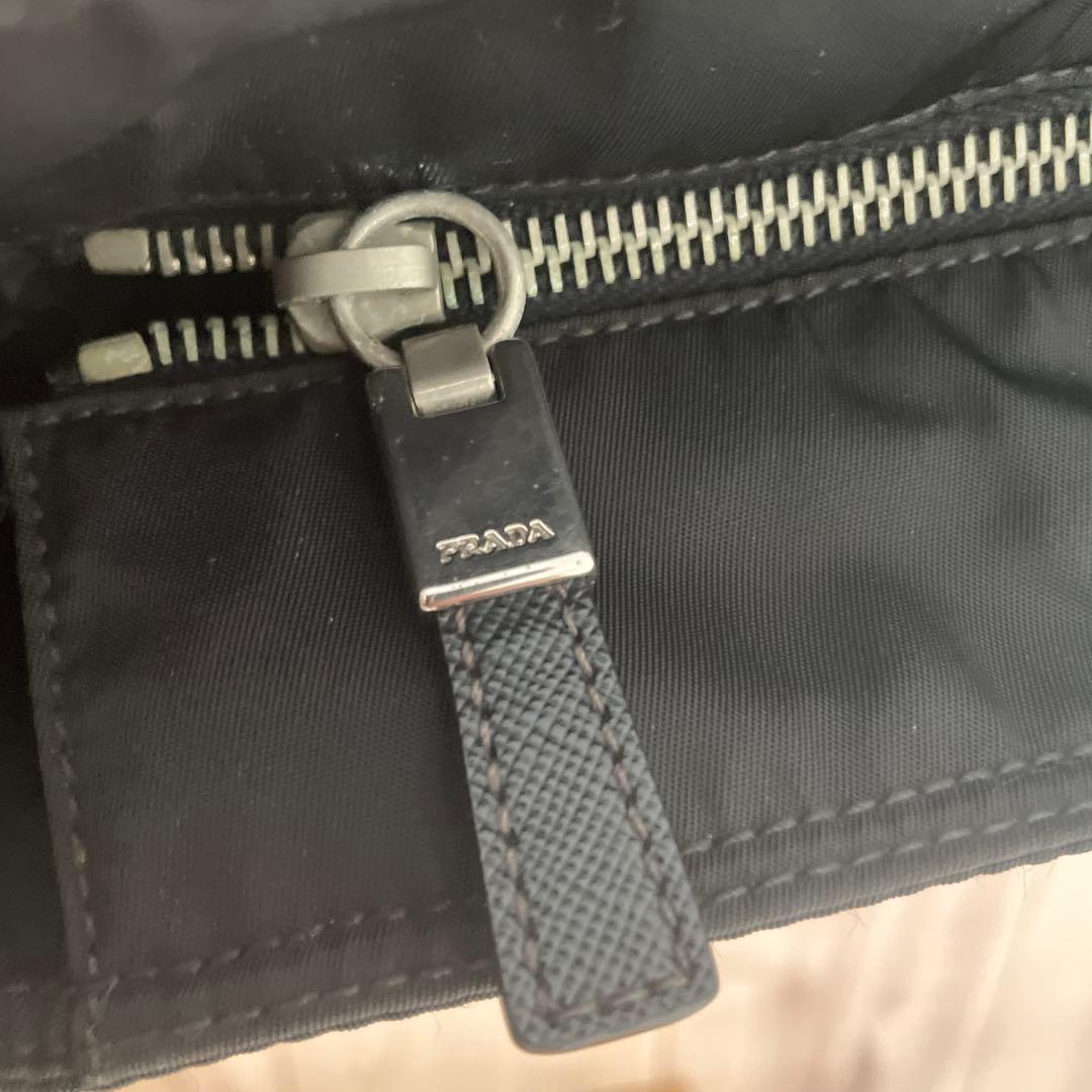 PRADA ブラック ビジネスバッグ
