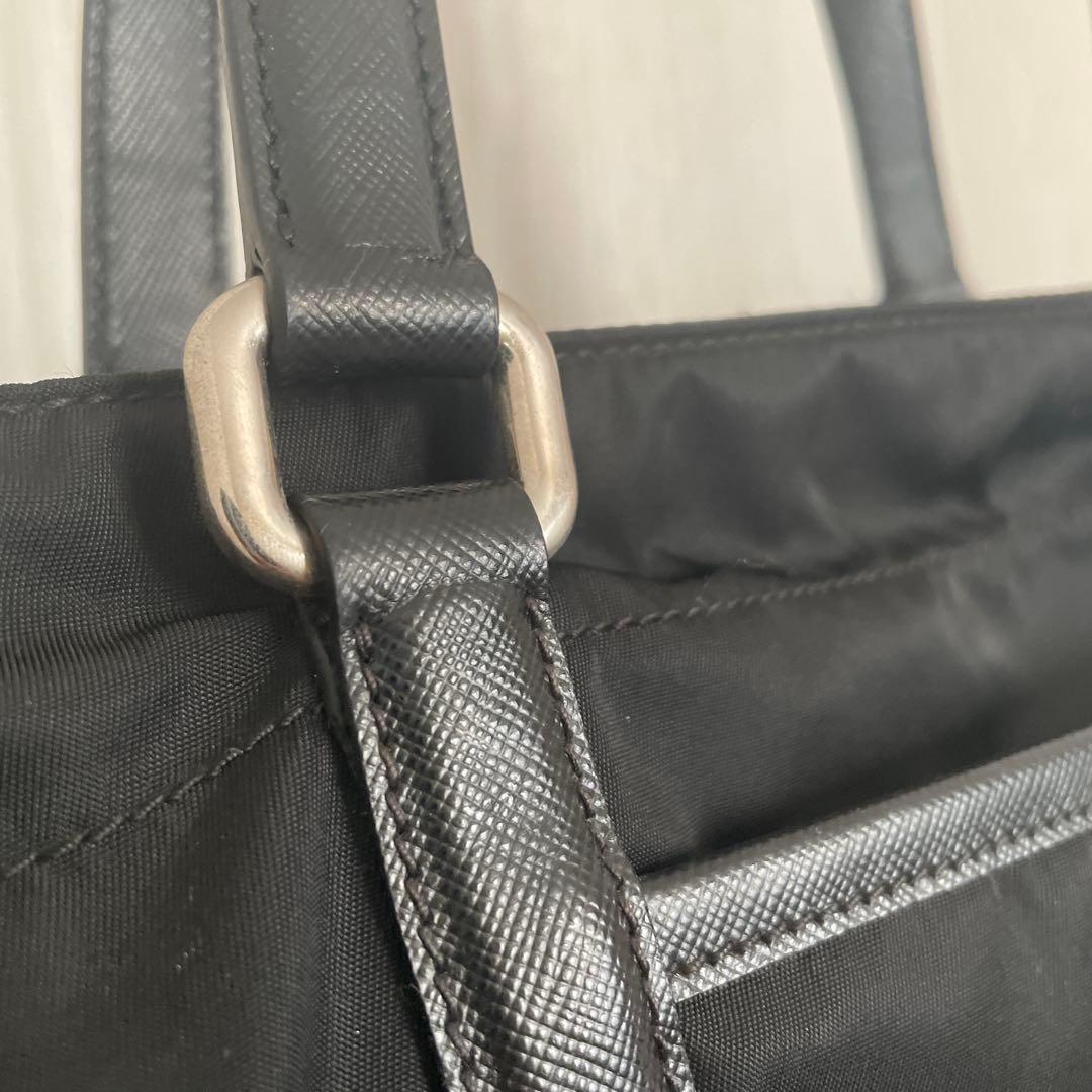 PRADA ブラック ビジネスバッグ
