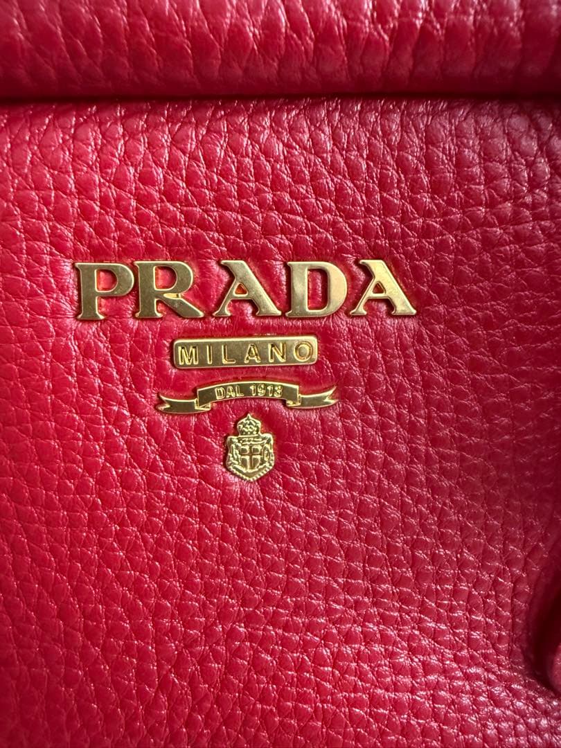 PRADA 赤 レザー ハンドバッグ　　1BB091 恐らく未使用