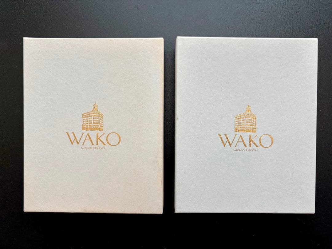 銀座和光　WAKO 二つ折り写真立て　牛革 青 赤 2色セット