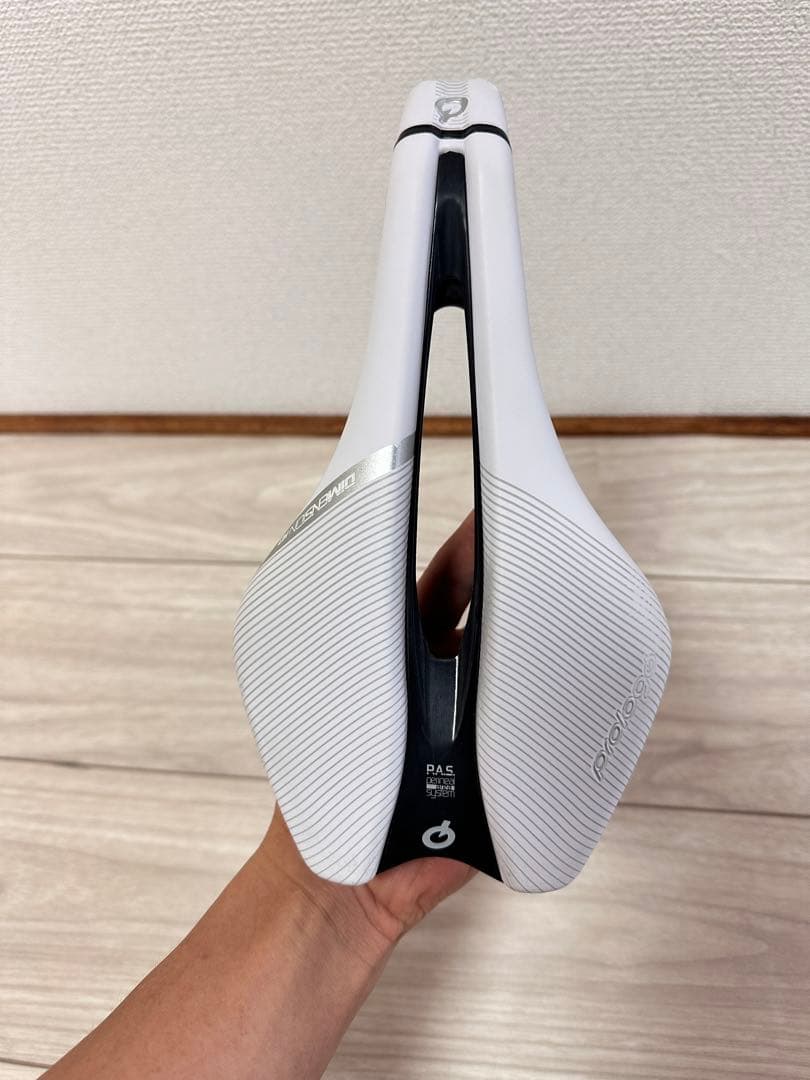 Prologo Dimension Carbon サドル 143mm