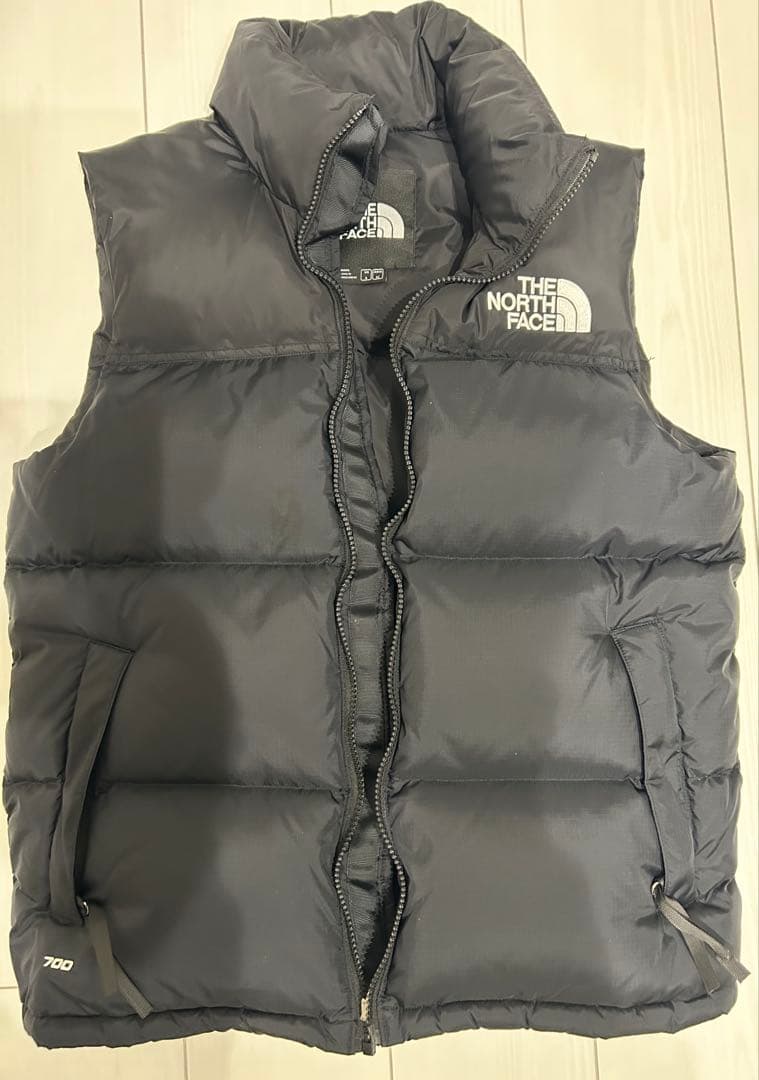 美品中古 THE NORTH FACE ダウンベスト　700フィル