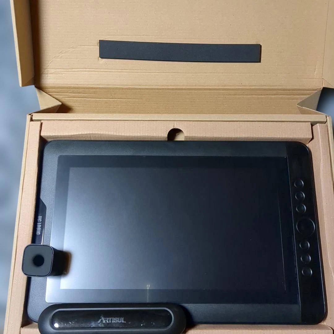 ARTISUL D13 13.3インチ液晶ペンタブレット本体（箱付き）