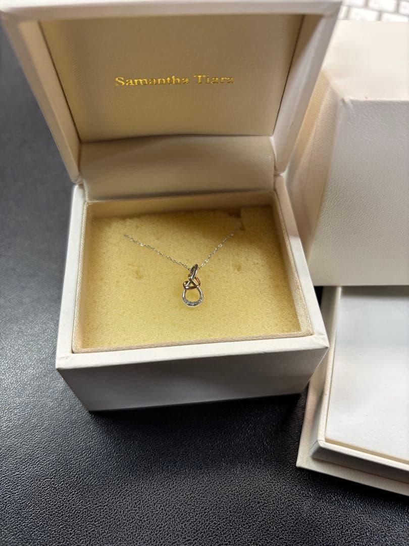 Samantha tiara Infinity Love Knot ネックレス