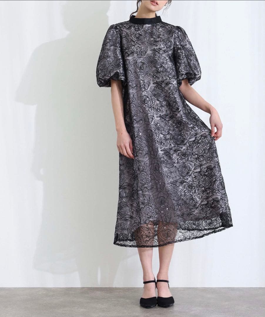 Aラインパフスリーブパーティードレス