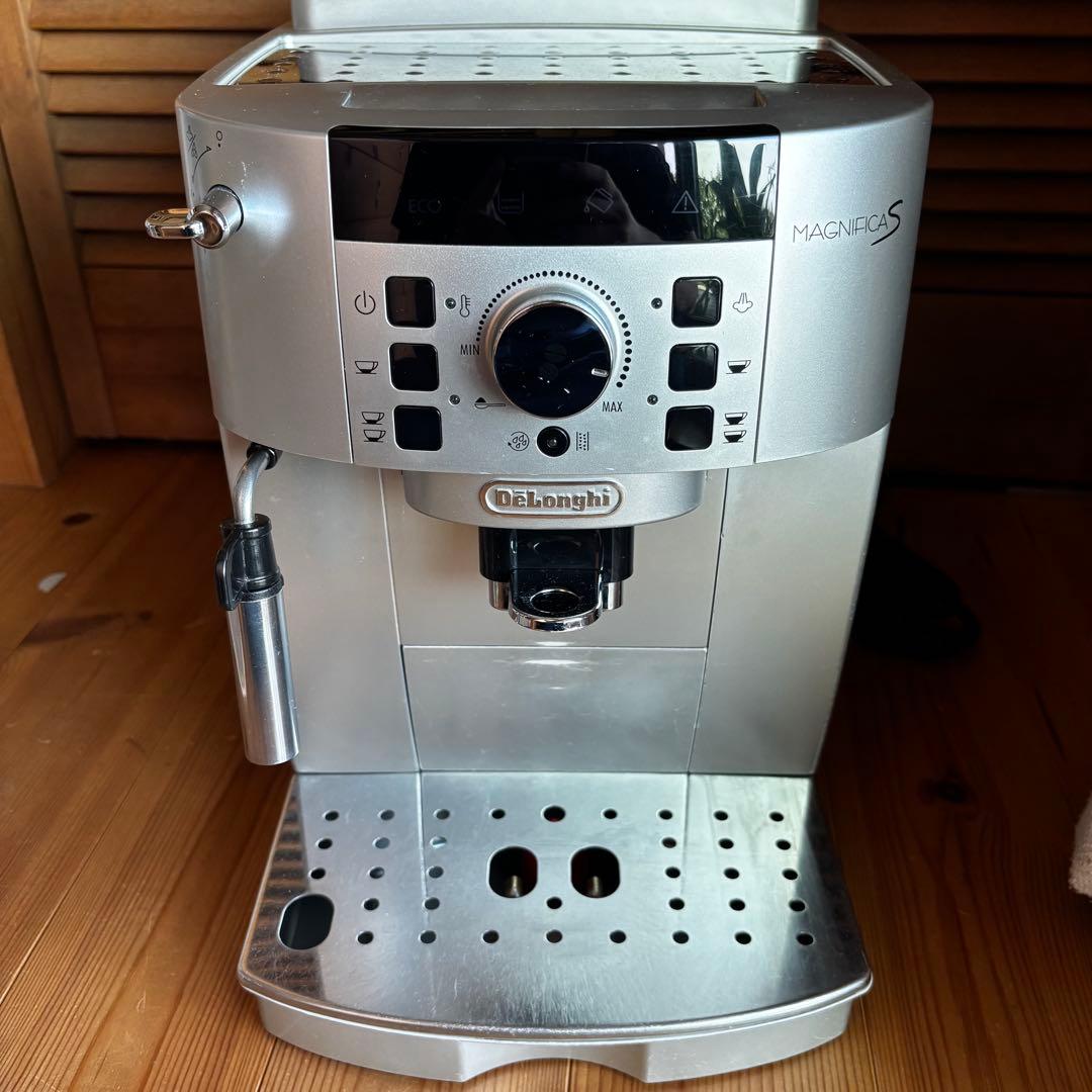 デロンギ　マグニフィカS 業務用モデル ECAM22110SBH