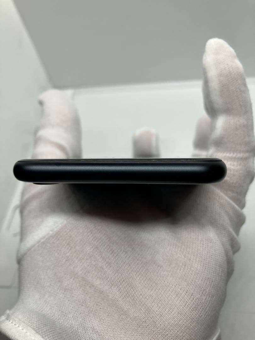 美品 iPhone SE3 64GB バッテリー100% SIMフリー