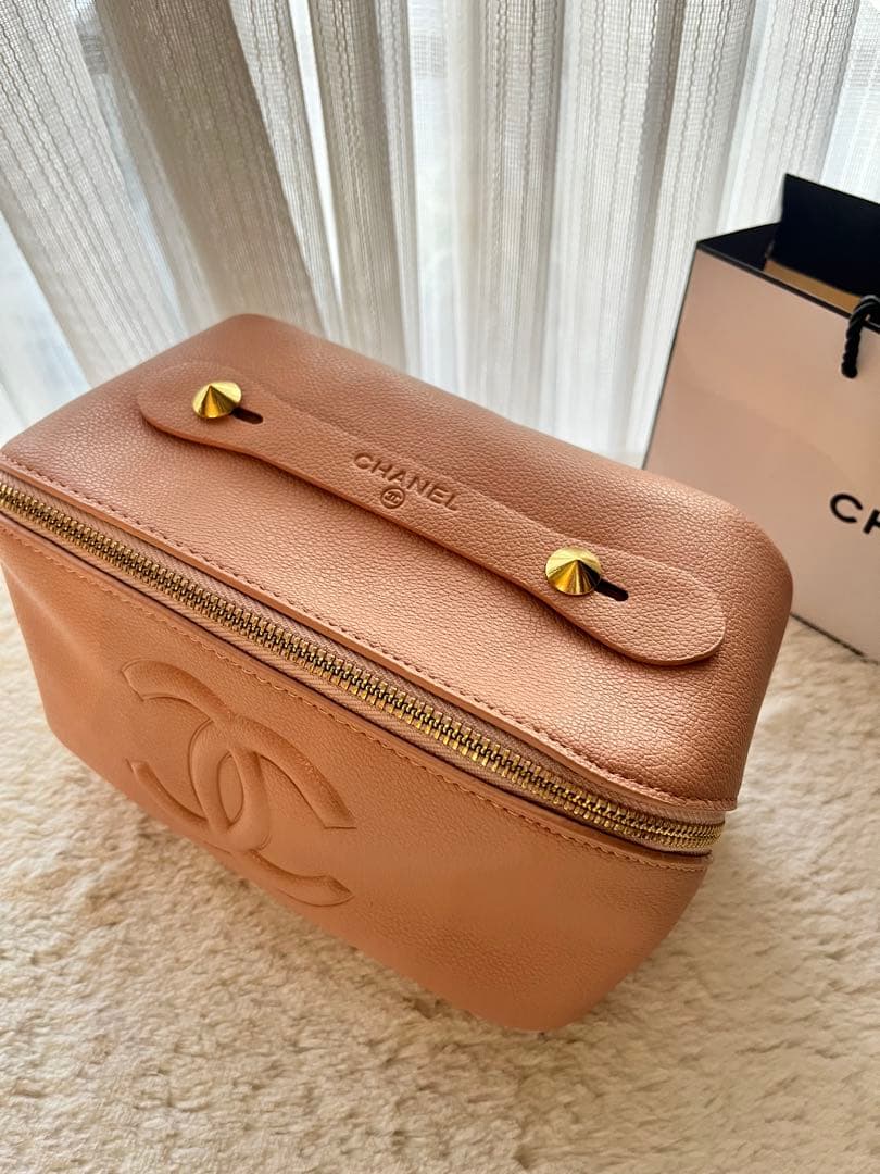 CHANEL ピンク レザー コスメポーチ ノベルティー レア