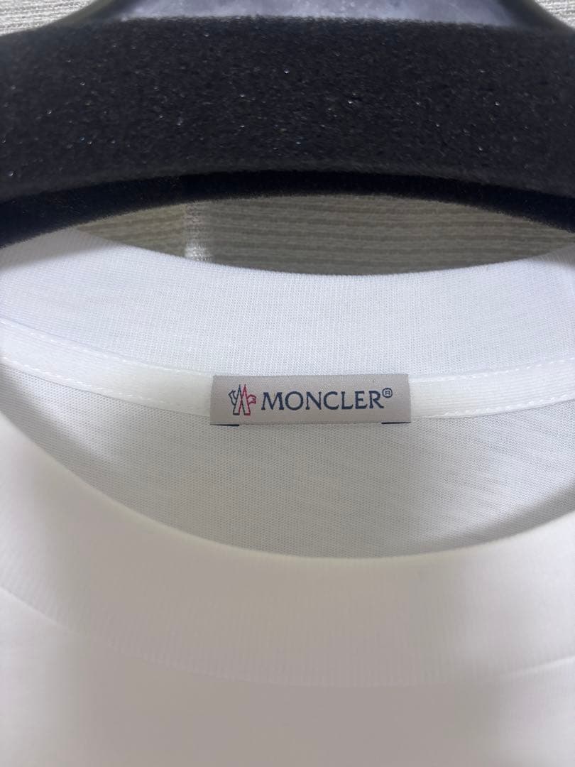 MONCLER ホワイト ロゴ Tシャツ