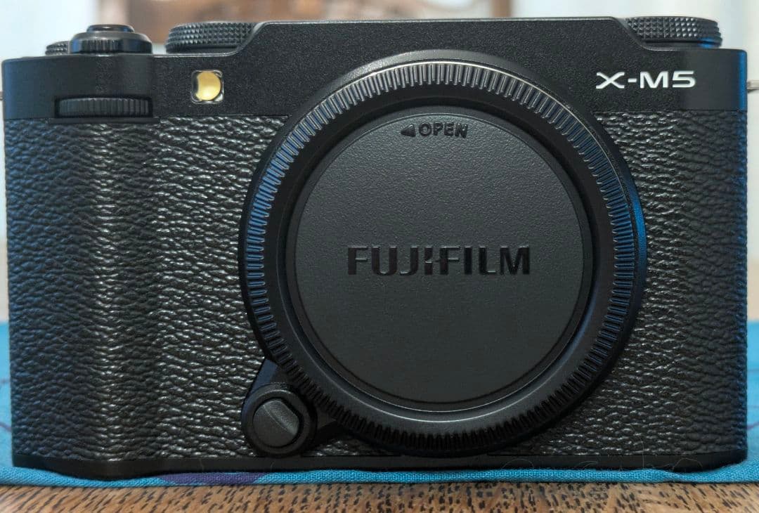 【美品】FUJIFILM X-M5 ミラーレスカメラ 本体+アクセサリ