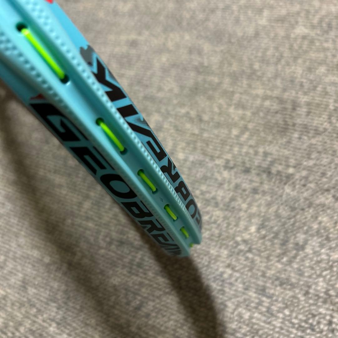 ジオブレイク70vヨネックス　少しひびがあり