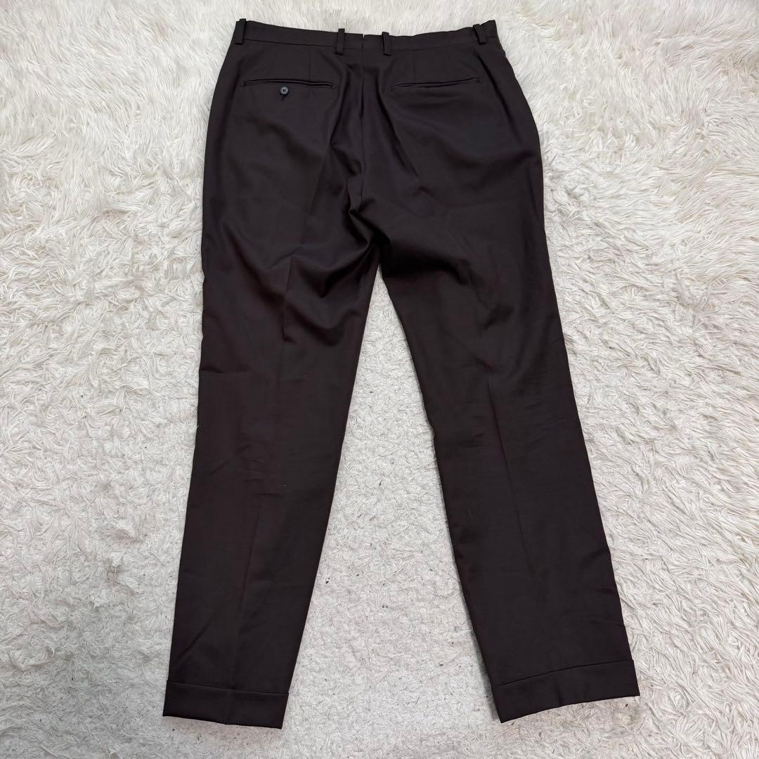 近年極美品XLサイズ相当　ユニバーサルランゲージ　sustaina スーツ