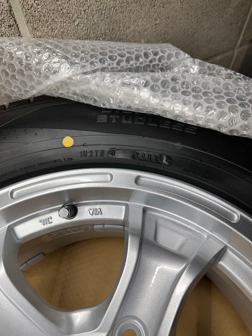 ジムニーシエラ用　新品スタッドレスとアルミセット　送料込み