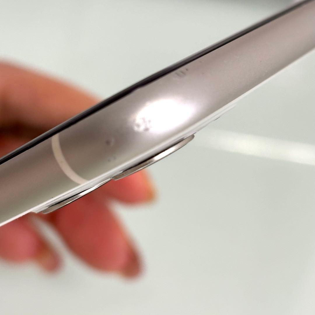 美品　iPhone 11 ホワイトモデル　本体 64GB 初期化済