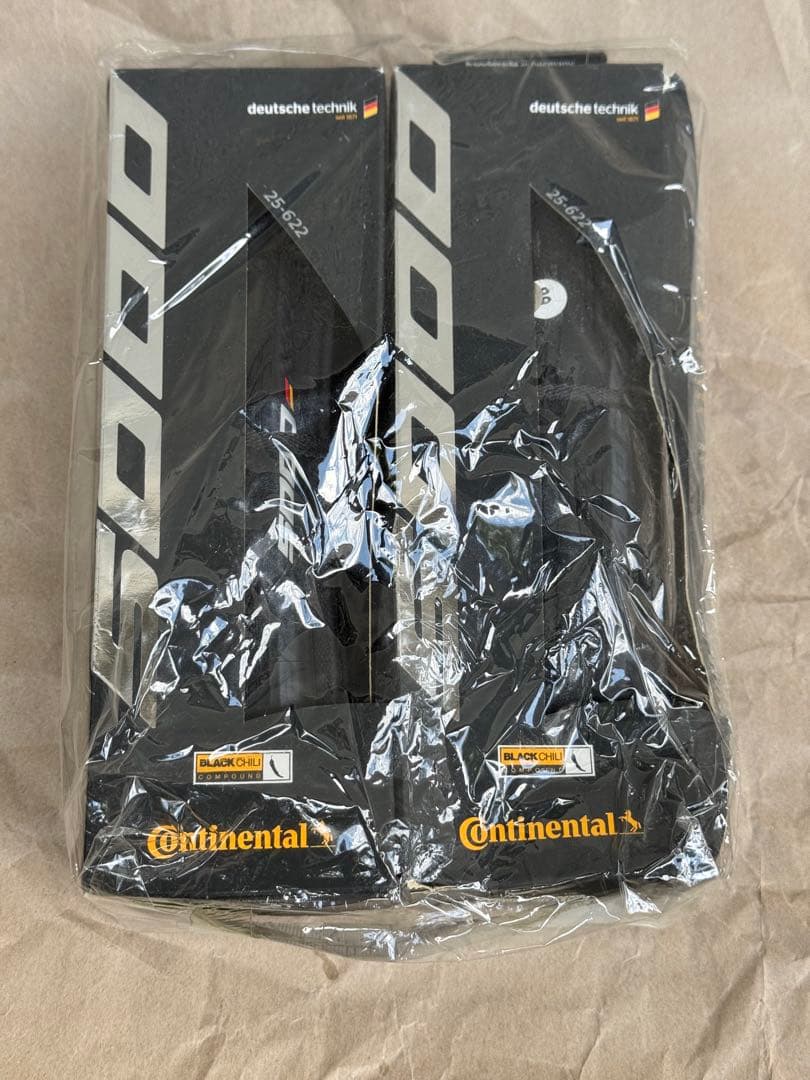 しろきやまさま専用 コンチネンタル　タイヤ 25-622 2本