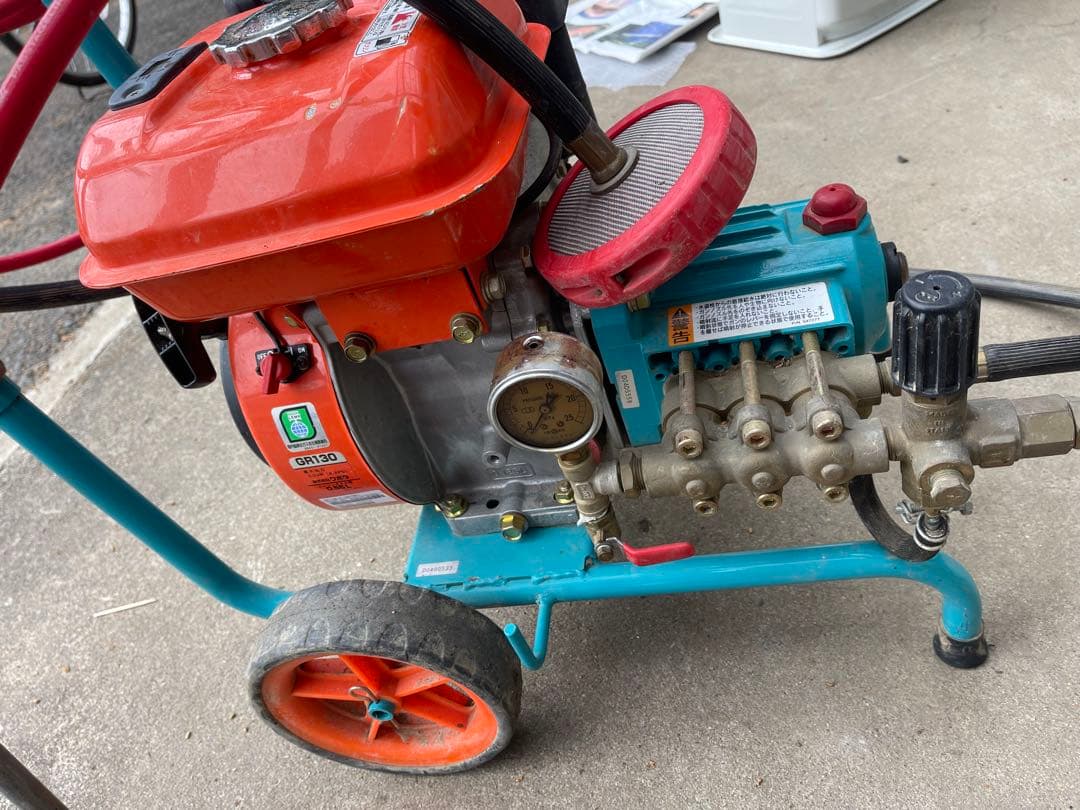 ＜中古未整備現状品＞　高圧洗浄機本体 ガソリンエンジン（クボタ）