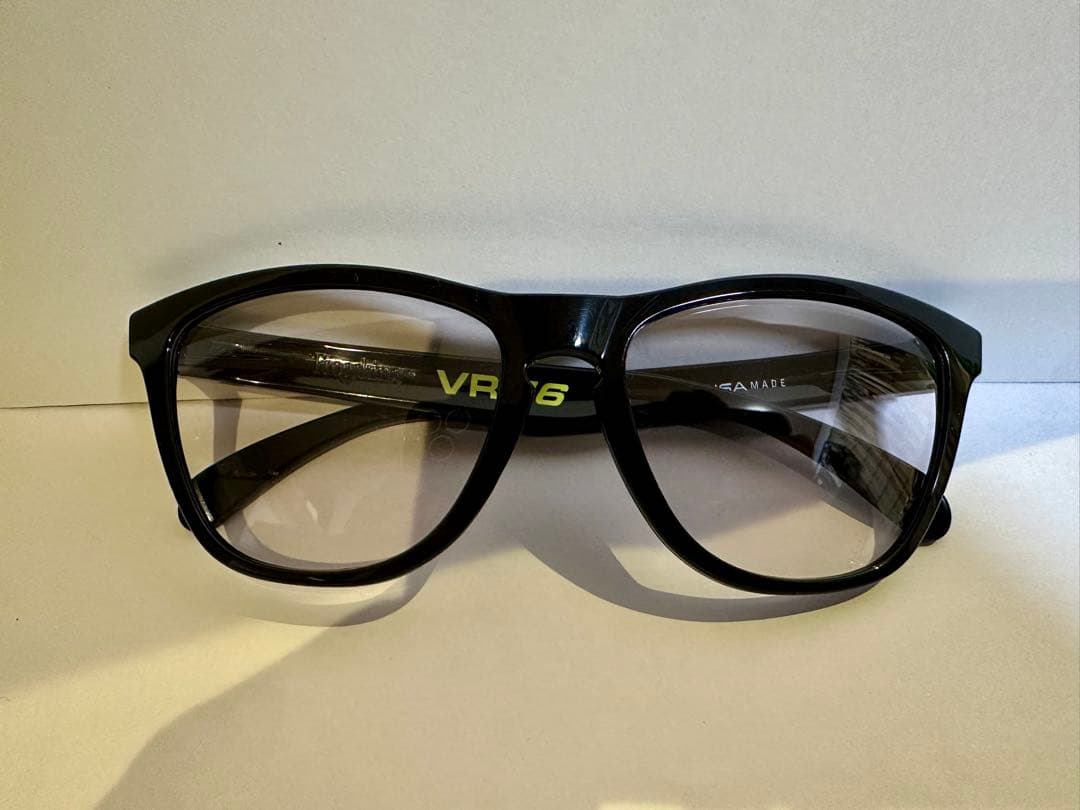 [モンエナ] OAKLEY frogskins VR46