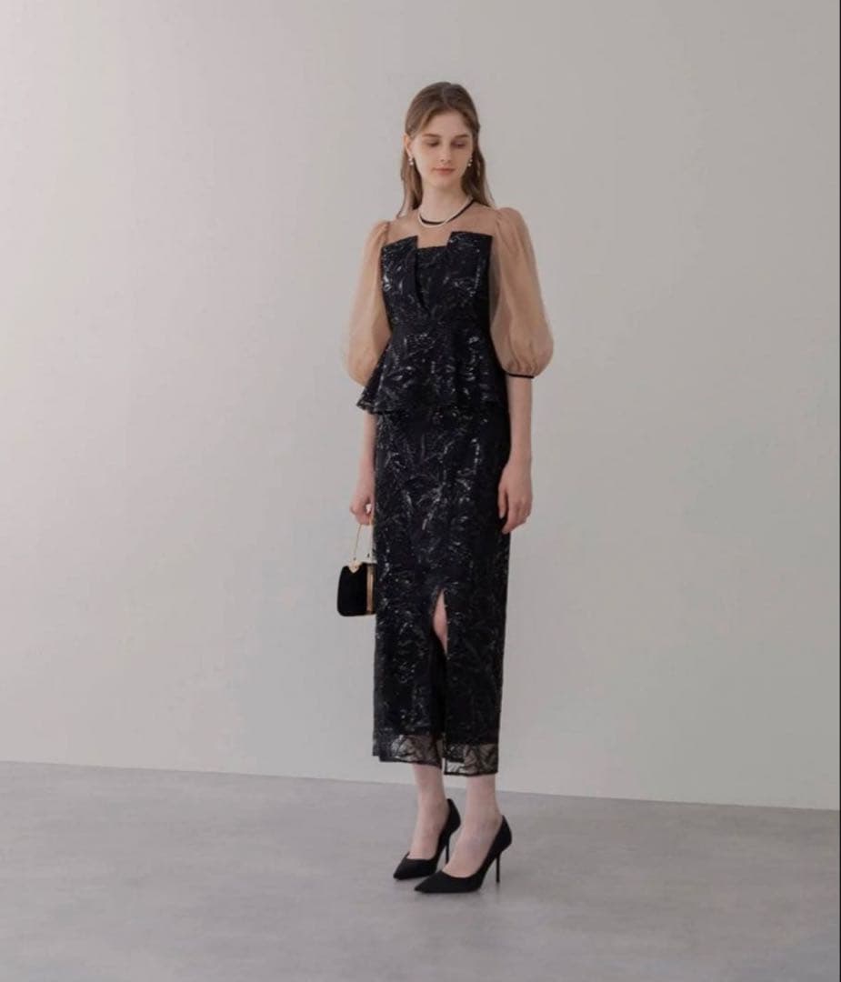 leja シアーパフスリーブぺプラムスパンコール ドレス セットアップ