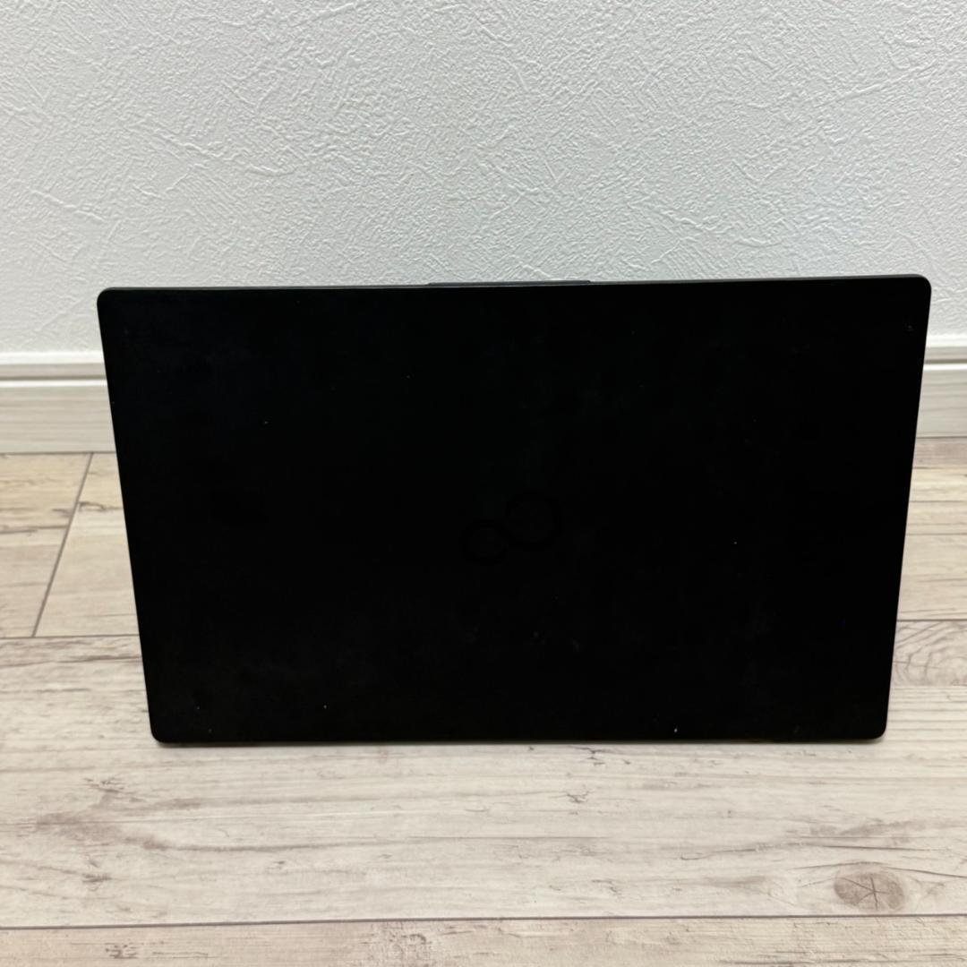 薄軽量 11世代 Core i5 国産 LIFEBOOK 8G 256G 顔認証