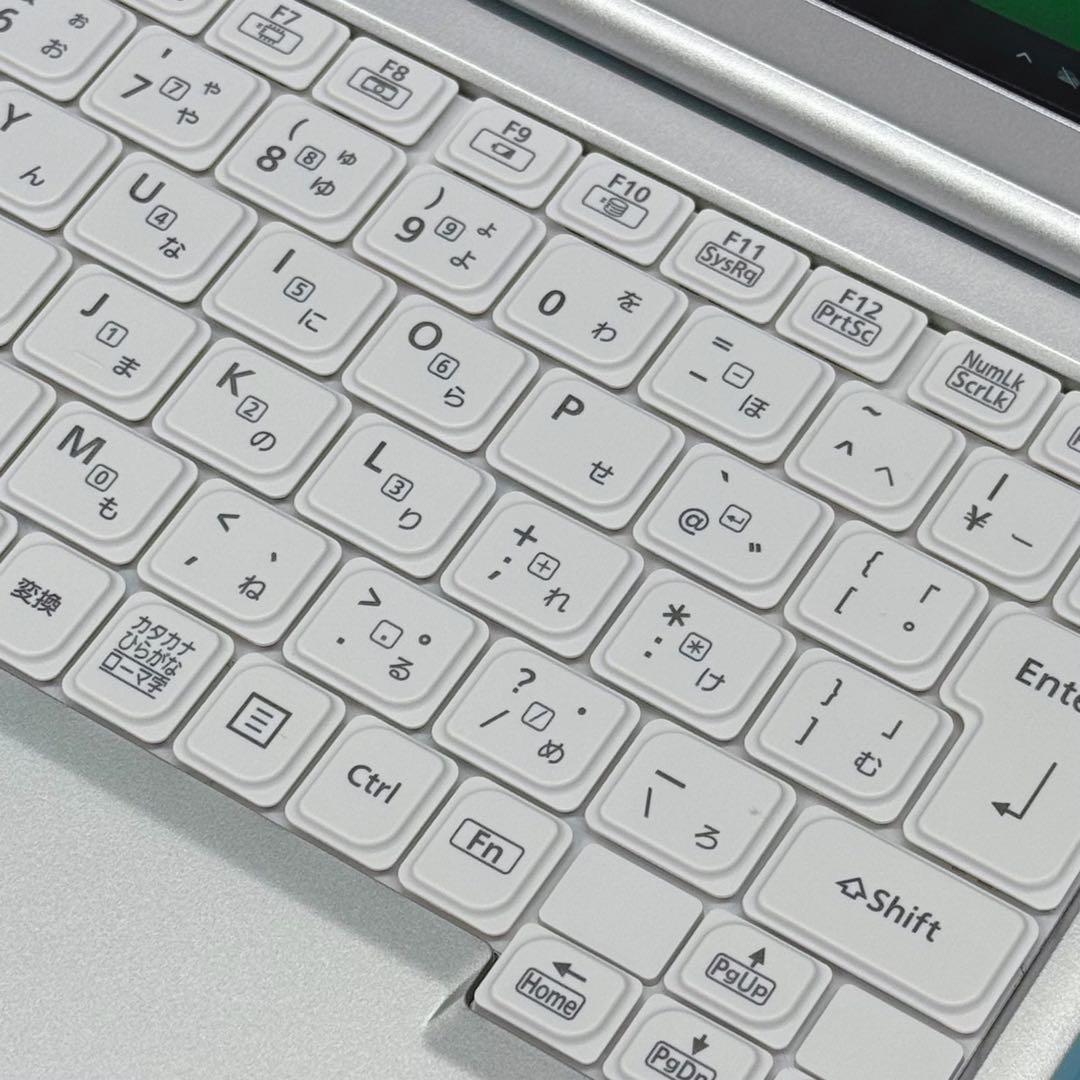 649 レッツノートCF-SV1 第11世代 16GB 256GB