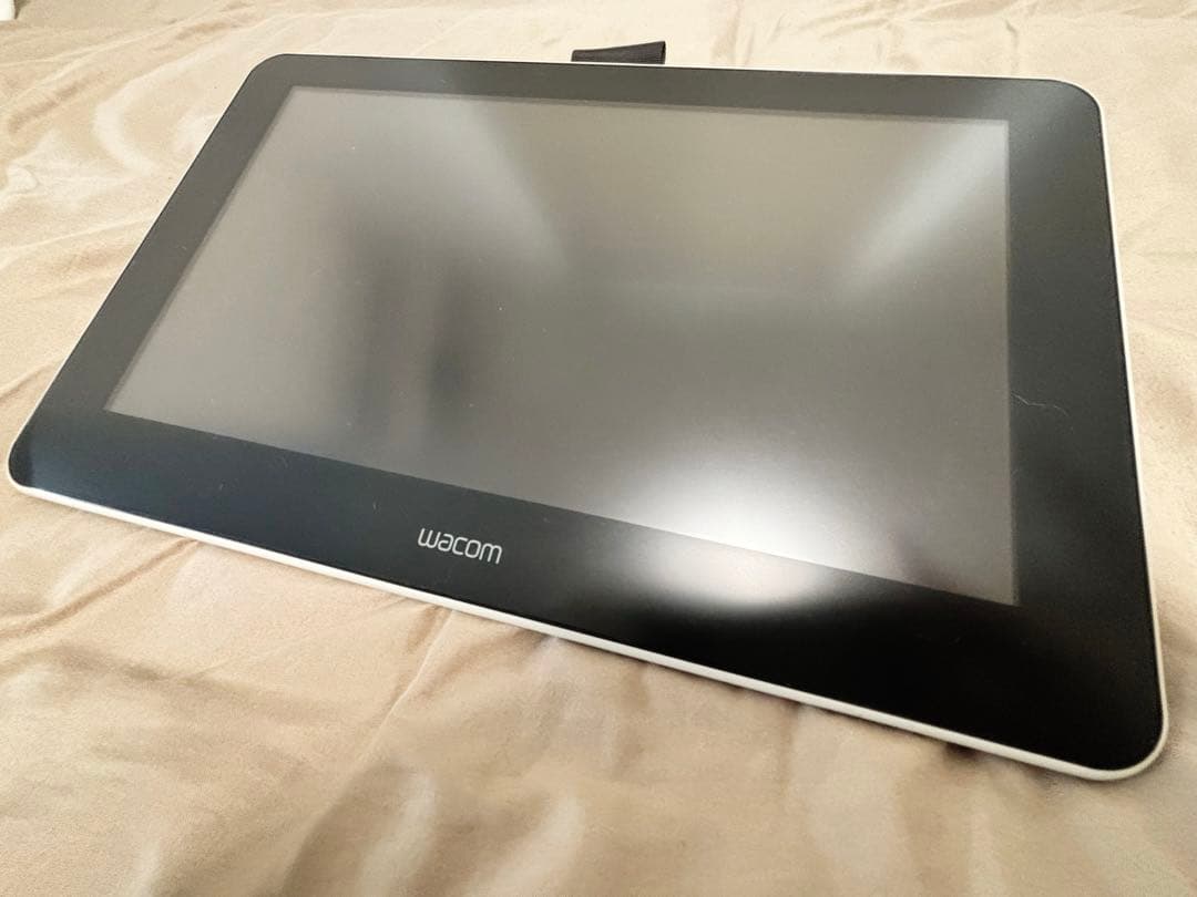 Wacom One DTC133 液晶ペンタブレット 13.3型 中古品