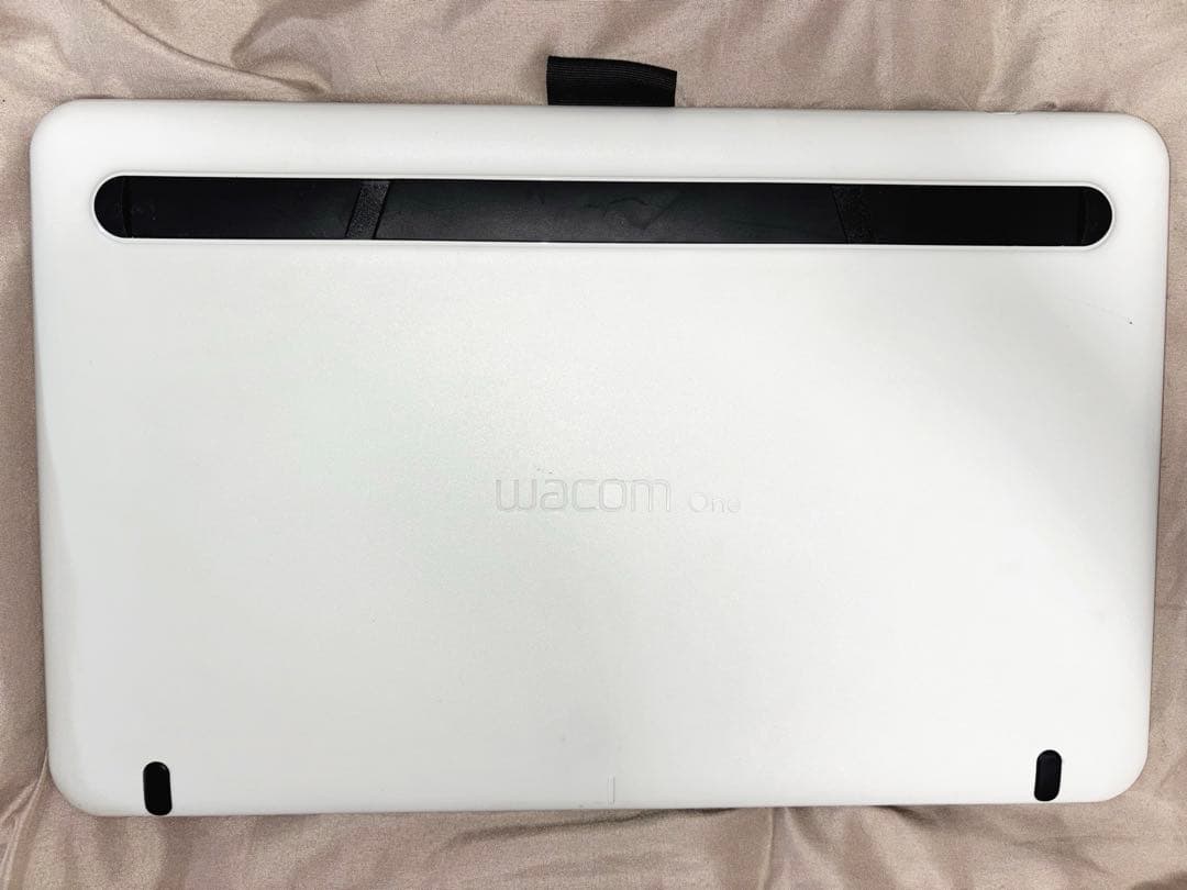 Wacom One DTC133 液晶ペンタブレット 13.3型 中古品