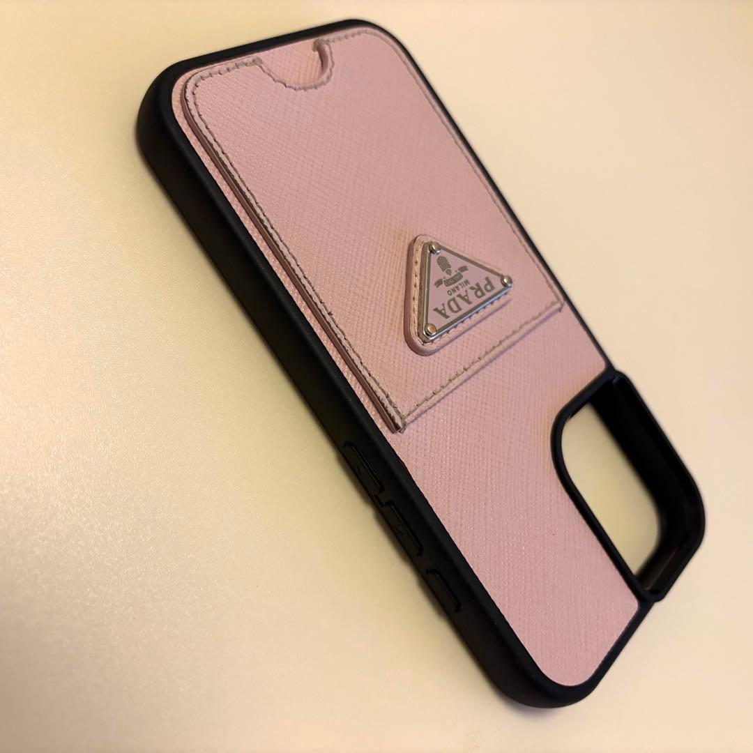 PRADA プラダ　iPhone16ケース【値下げ】