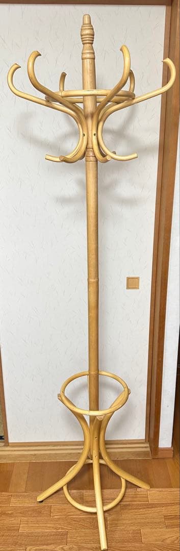 チェコ共和国製木製コートハンガー