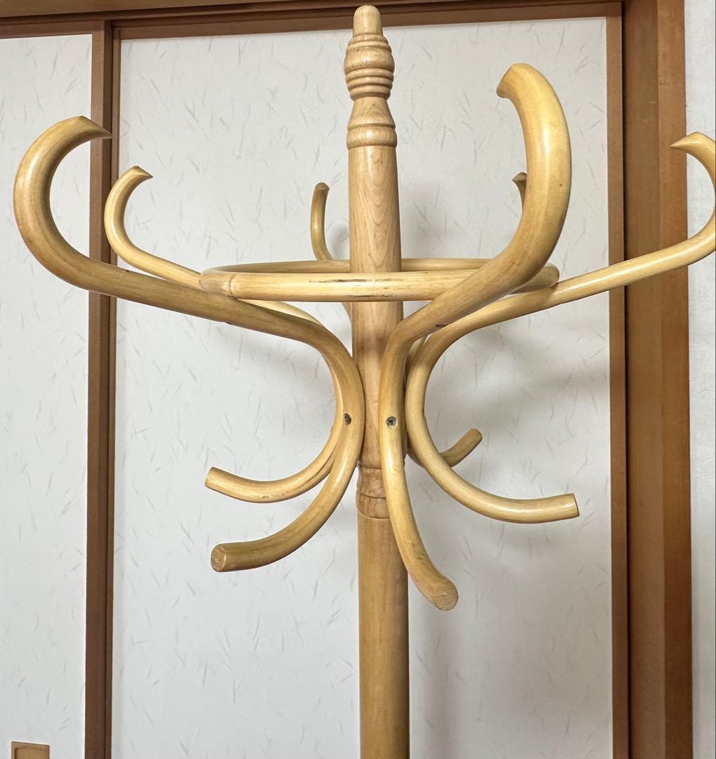 チェコ共和国製木製コートハンガー