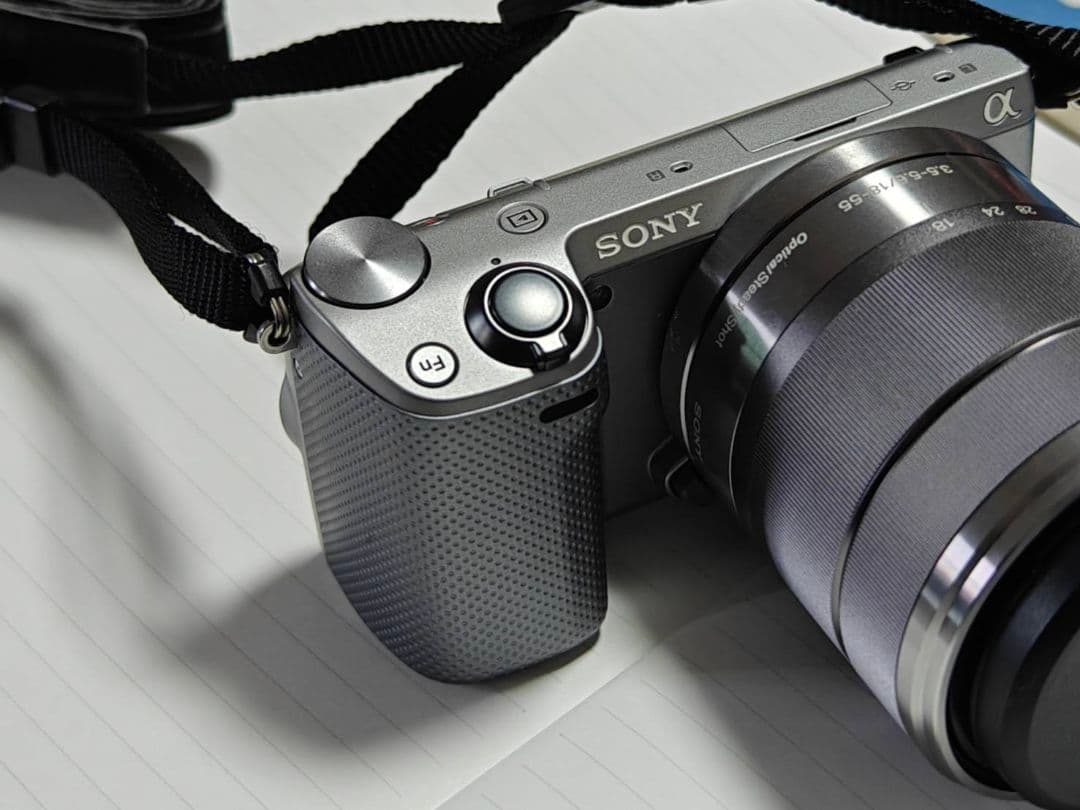 SONY NEX-5R レンズ付属