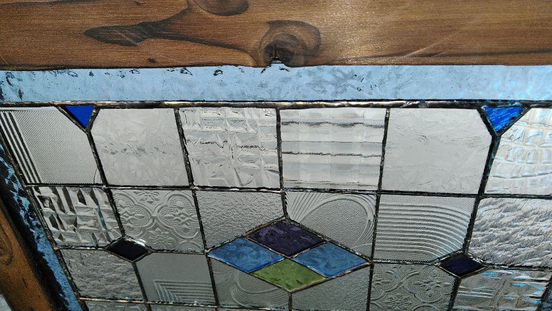 ステンドグラス「菱形ブルー枠」